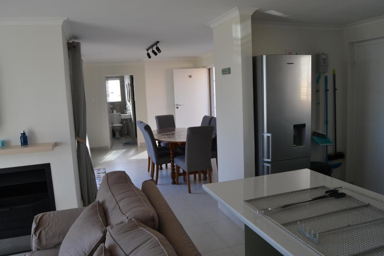 Hermanus Beach Club - Le Maree House 18 المظهر الخارجي الصورة